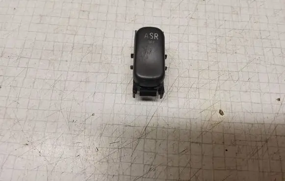 Traction control (ASR) switch