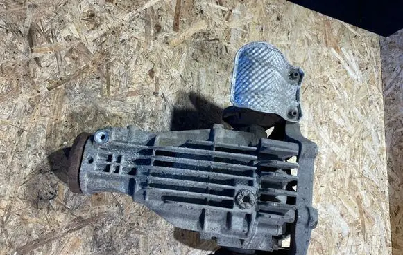 Audi A8 S8 D4 4H Rear differential 3R23