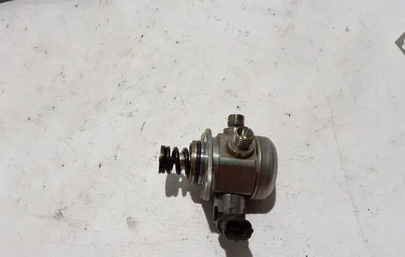 Fuel injection high pressure pump