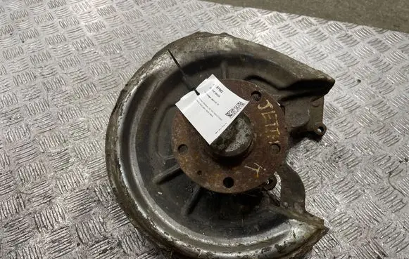 Volkswagen Jetta V Rear wheel hub
