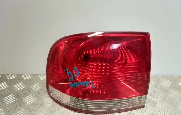 Volkswagen Touareg I Rear/tail lights 7L6945095K