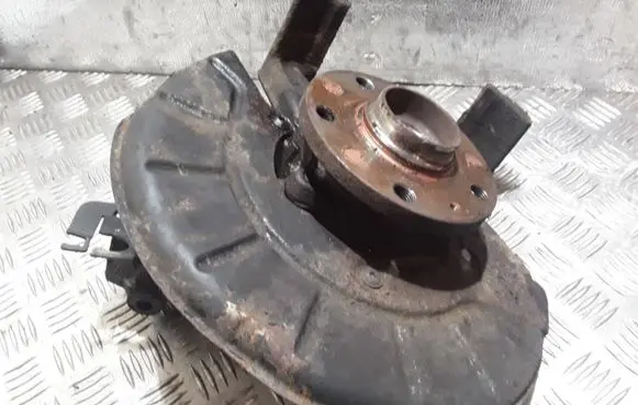 Volkswagen Golf V Front wheel hub spindle knuckle