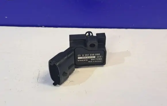 Volvo S60 Air pressure sensor 8677288 0261230090