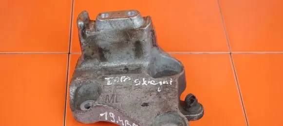 Peugeot Partner III Gearbox mounting bracket 9807980580 19MB53