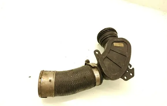 Land Rover Discovery Sport Intercooler hose/pipe GJ326C780