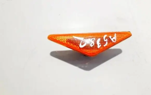 Ford Focus Front fender indicator light xs4h3k354a