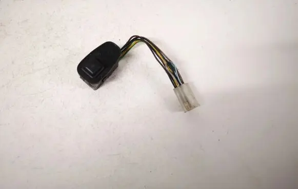 Wing mirror switch