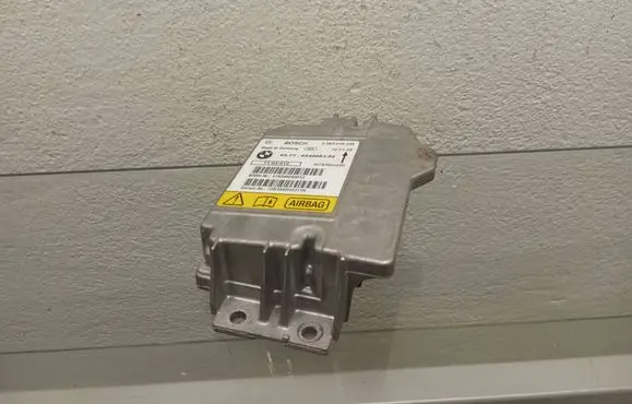 Airbag control unit/module