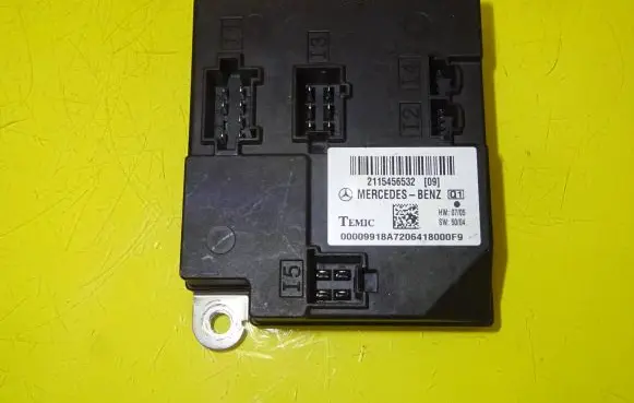 Mercedes-Benz E W211 Seat control module 2115456532