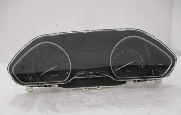 Peugeot 208 Speedometer (instrument cluster) 9813848980 E137HWJ2 E137SWLL1100