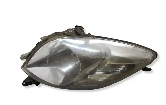 Toyota Yaris Headlight/headlamp 89900738