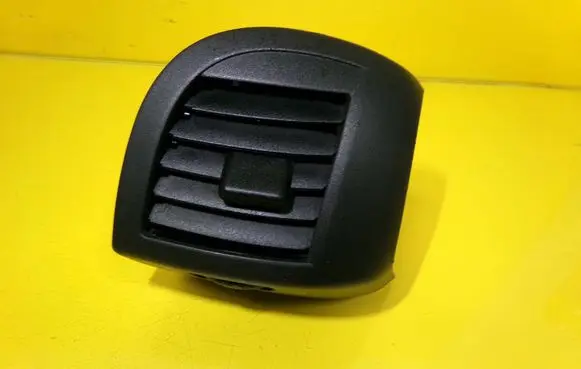 Nissan Micra Dashboard side air vent grill/cover trim 01015132