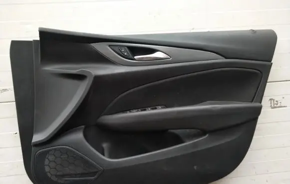 Opel Insignia B Front door card panel trim YF3074160 39138279
