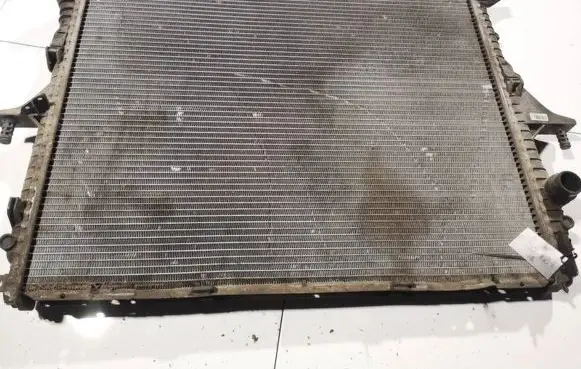 Audi Q7 4L Coolant radiator