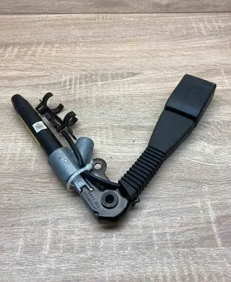 BMW X3 F25 Front seatbelt buckle 305537010AC 729596401