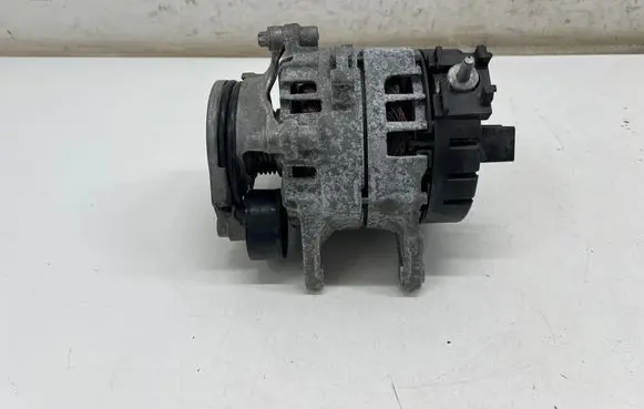 Mercedes-Benz GLA H247 Generator/alternator A0009061311
