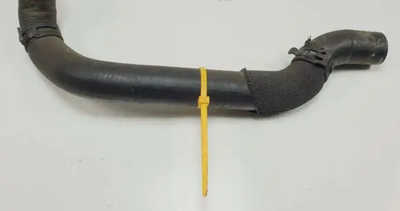 Mercedes-Benz CLK A209 C209 Engine coolant pipe/hose