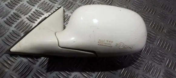 Mitsubishi Galant Front door electric wing mirror e201843