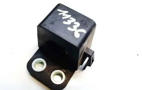 Mazda CX-30 Radiator mount bracket