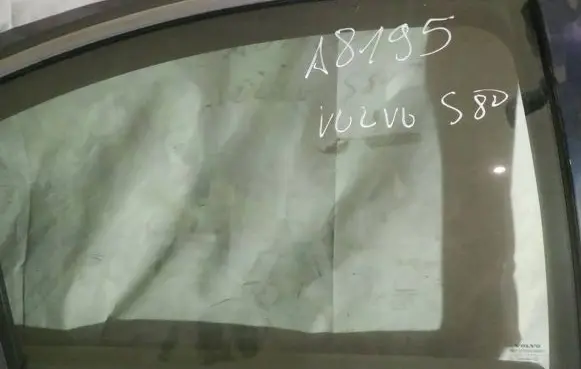 Volvo S80 Rear door window glass