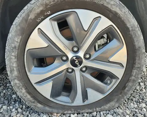 KIA Niro R17 alloy rim 