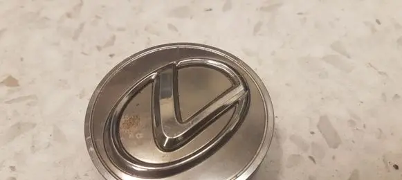 Lexus IS 220D-250-350 Original wheel cap