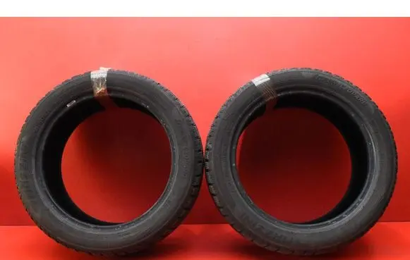 Mitsubishi Carisma R17 winter tire