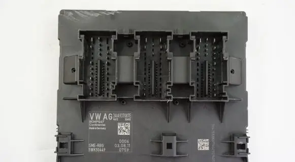 Volkswagen PASSAT B7 Comfort/convenience module 3AA937087E 5WK50449