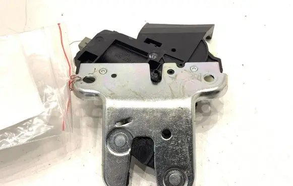 Audi A6 S6 C6 4F Tailgate exterior lock 4F5827505D
