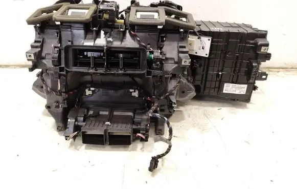 Rolls-Royce Ghost I Interior heater climate box assembly housing 9197019