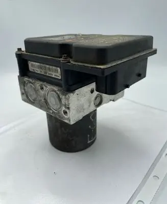 BMW 5 E60 E61 ABS Pump 6768727 6768729