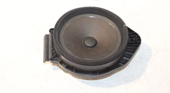 Opel Astra J Front door speaker