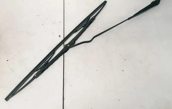 Opel Astra G Front wiper blade arm 90559600lh