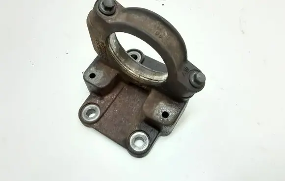 Volvo XC90 Driveshaft support bearing bracket 01023836