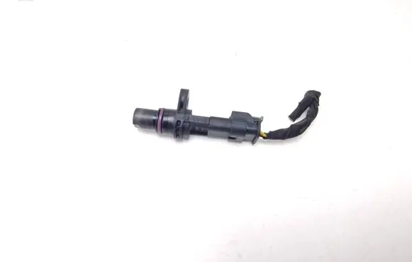 Volkswagen Golf VII Camshaft position sensor 04L907601