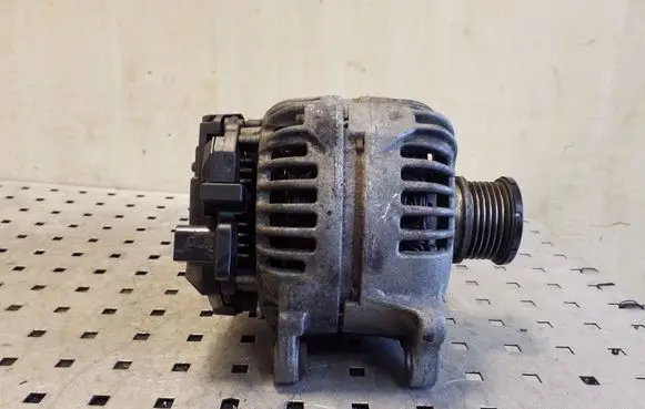 Audi Q5 SQ5 Generator/alternator 03G903016E