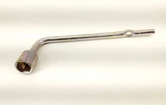 Mitsubishi Space Star Wheel nut wrench 