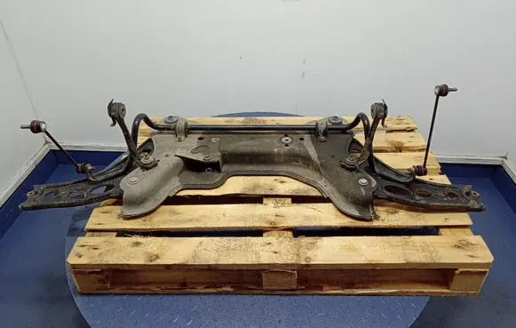 Opel Vivaro Front subframe 544015795R
