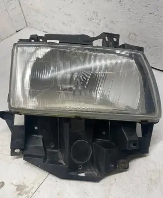 Volkswagen Multivan T4 Headlight/headlamp 084411129R
