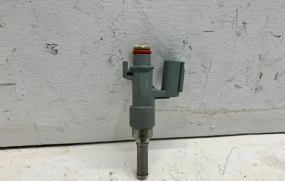 Toyota RAV 4 (XA50) Fuel injector 2325025020