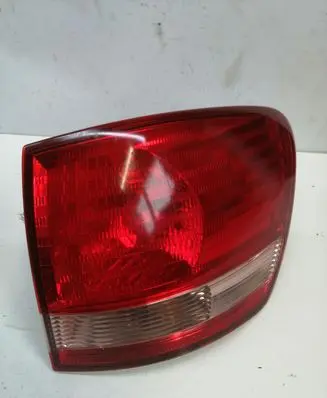 Toyota Avensis Verso Rear/tail lights