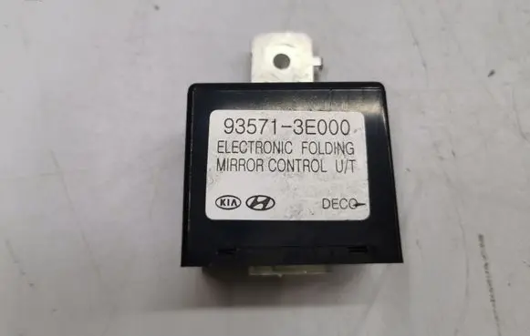KIA Sorento Wing mirror control module 935713E000