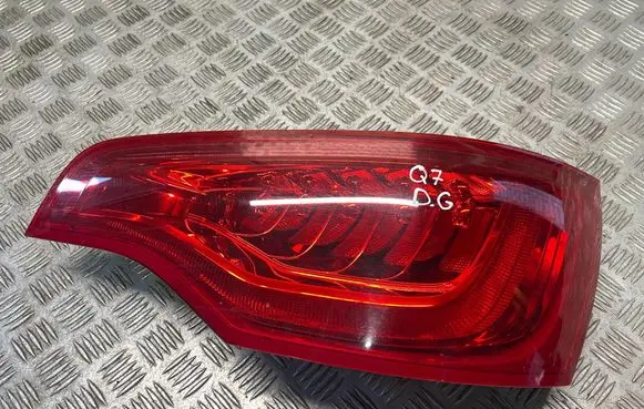 Audi Q7 4L Rear/tail lights 4L0945094F
