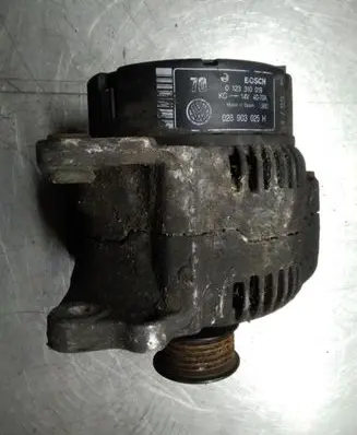 Audi A3 S3 8L Generator/alternator 028903025 0123310019