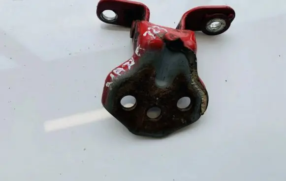 Mazda 323 Front door upper hinge