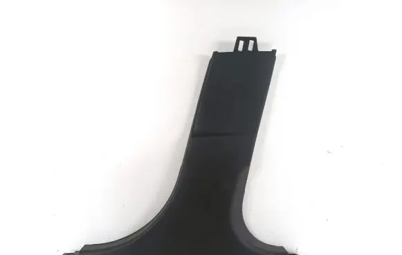 (B) pillar trim (bottom)