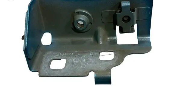 Renault Zoe Fender mounting bracket 625B55506R