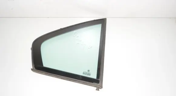 BMW 7 E38 Rear vent window glass 
