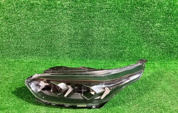 KIA Ceed Headlight/headlamp