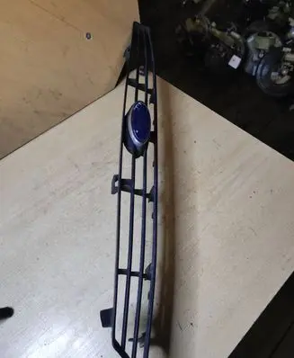 Ford Focus Front grill A31042